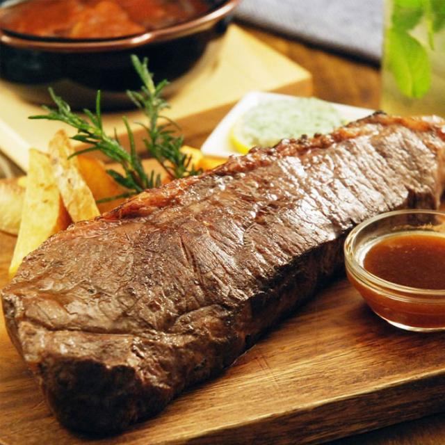 氷温熟成ポンドグリルドステーキ(450g)  グリルドステーキ 牛サーロイン 牛肉 和風 オニオンソース 父の日 母の日 お中元 お歳暮 ギフト 2024冬ギフトの通販は 6,600円