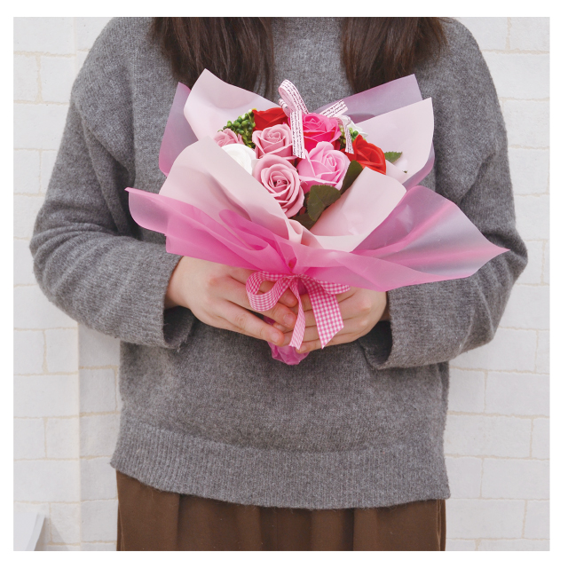 石鹸で出来た花束 シャボンフラワー 6カラーブーケ ピンクの通販はau Pay マーケット 陶器舎