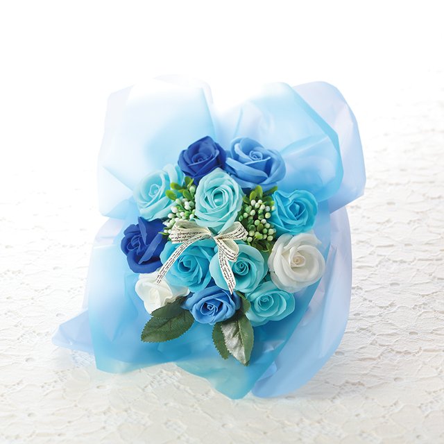 石鹸で出来た花束 シャボンフラワー 6カラーブーケ ブルー 青の通販はau Pay マーケット 陶器舎