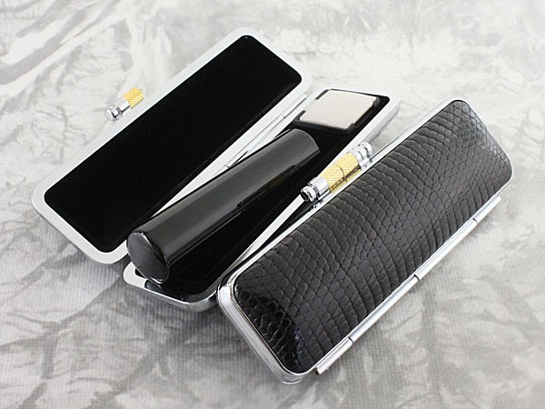 印鑑 はんこセット オニキス 黒瑪瑙 メノウ 13.5mm銀行印 実印 黒本革トカゲケース付きの通販は