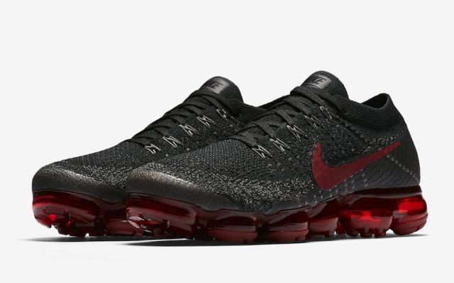 vapormax flyknit maroon
