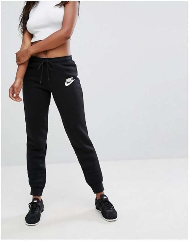 nike slim fit trousers