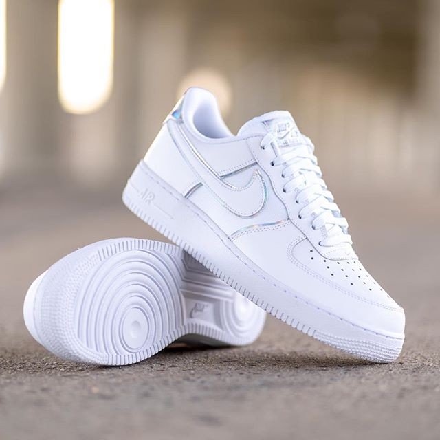 エアフォース1 メンズ ナイキ スニーカー レディース Nike Air Force 1 07 Lv8 Y2k エアフォースワン ホログラム 海外限定の通販はau Pay マーケット World Ships