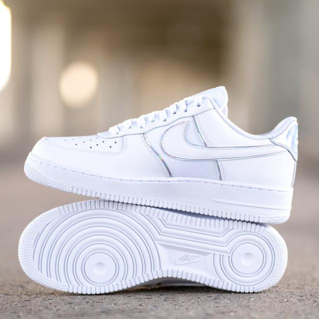 エアフォース1 メンズ ナイキ スニーカー レディース Nike Air Force 1 07 Lv8 Y2k エアフォースワン ホログラム 海外限定の通販はau Pay マーケット World Ships
