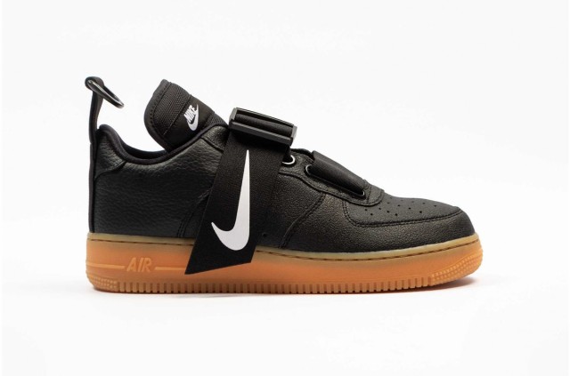 New エア フォース 1 Nike Air Force 1 Utility ナイキ レディース メンズ スニーカー バックル ロゴ の通販はau Pay マーケット World Ships