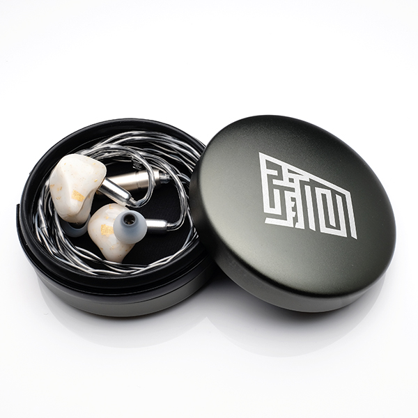 新品未開封HEARTFIELD イヤホン カナル型