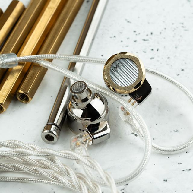 LETSHUOER DX1 - 4.4mm 有線 イヤホン カナル型 リケーブル対応