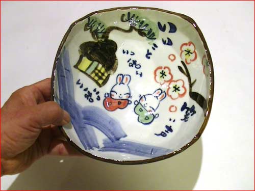 うさぎのお宿 四角盛り蜂 手作り工房 夕立窯 日本製 0618 05 鯛 ギフト 贈り物 お返し 祝い事 結婚祝い 出産祝い 引き出物 プレの通販はau Pay マーケット ｔｋコレクション