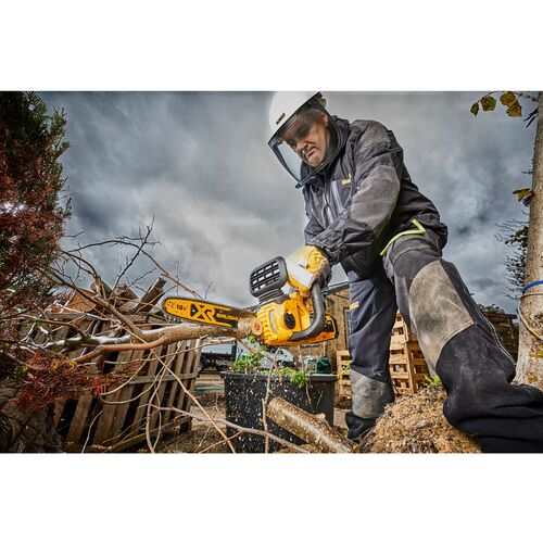 スタンレーブラック・アンド・デッカー（BLACK＋DECKER）　ＤＥＷＡＬＴ　１８Ｖチェーンソー（２５ｃｍ）　【品番：DCM565P1-JP】_1