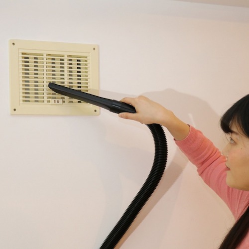 BOSCH（ボッシュ）　コードレスクリーナー　【品番：GAS18V-1H】