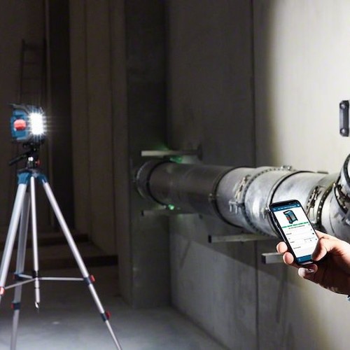 BOSCH（ボッシュ）　１８ＶコードレスライトＬＥＤ＋バッテリー充電器セット　【品番：GLI18V-1200CSET】