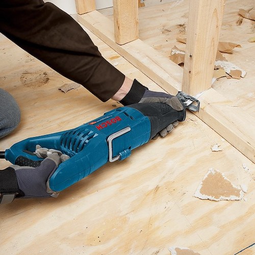BOSCH（ボッシュ）　セーバーソー　【品番：GSA1100E】