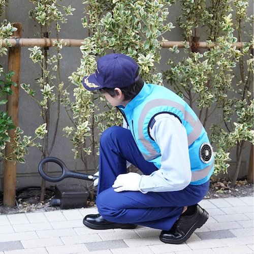 岡潮　高視認性空調安全ベスト（ウェアのみ）　３０２２１　蛍光ブルー５Ｌ　【品番：30221-5L】_4