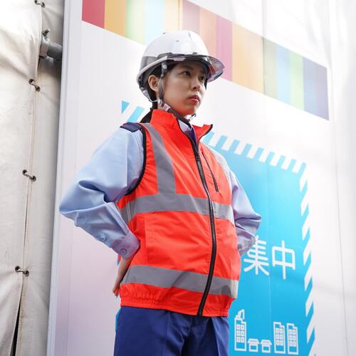 岡潮　高視認性空調安全ベスト（ウェアのみ）　３０２２５　蛍光レッド６Ｌ　【品番：30225-6L】_2
