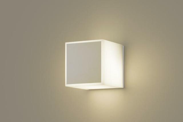 パナソニック　壁直付型 電球色 ポーチライト 密閉型 防雨型 FreePaお出迎え フラッシュ 明るさセンサ 40形電球1灯相当 LED内蔵　LGWC81300KLE1 パナソニック 壁直付型 LED（電球色） ポーチライト 密閉型 LED電球