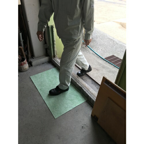 トラスコ中山（TRUSCO）　ノンスリップオイルキャッチャーマット 緑 500×900 10枚入　【品番：TOFP-5090-10】_3