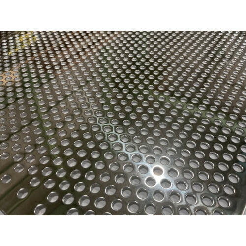 トラスコ中山（TRUSCO）　TRUSCO　ステンレスパンチングメタル０．８ｔ　Ｄ３Ｐ４　１０００Ｘ２０００　【品番：304BA0.8-D3-P4-1000X2000】
