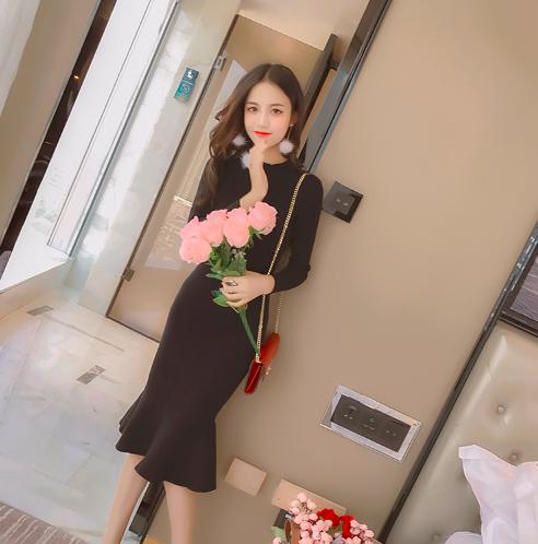 送料無料 ニットワンピース レディース 長袖 リブ タイト 無地 シンプル フリル フェミニン お呼ばれ 結婚式 171の通販はau Pay マーケット Chouchou Journee