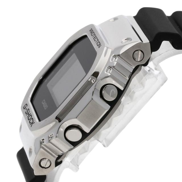 中古　カシオ　ジーショック GM-5600 中古 カシオ ジーショック GM-5600 - メルカリ