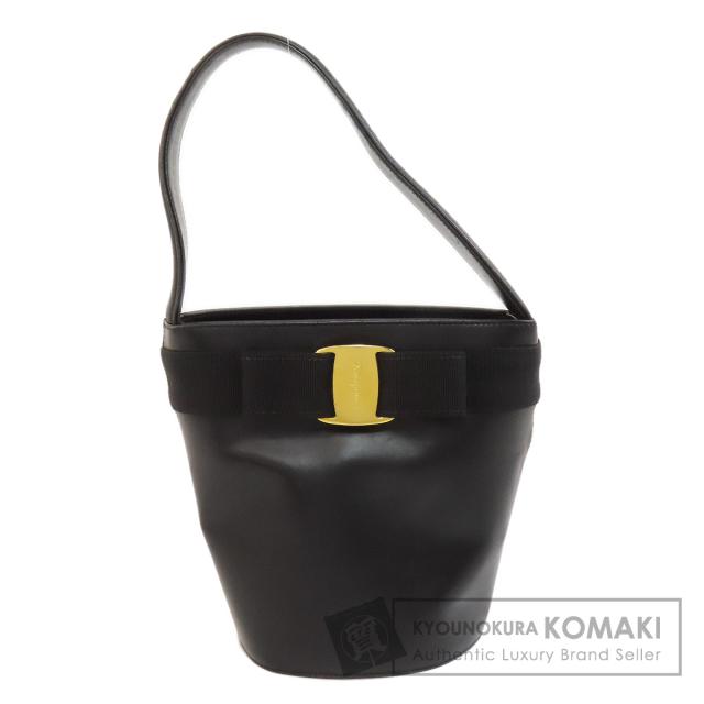 サルヴァトーレフェラガモ Salvatore Ferragamo  ヴァラリボン  ハンドバッグ レザー 中古の通販は
