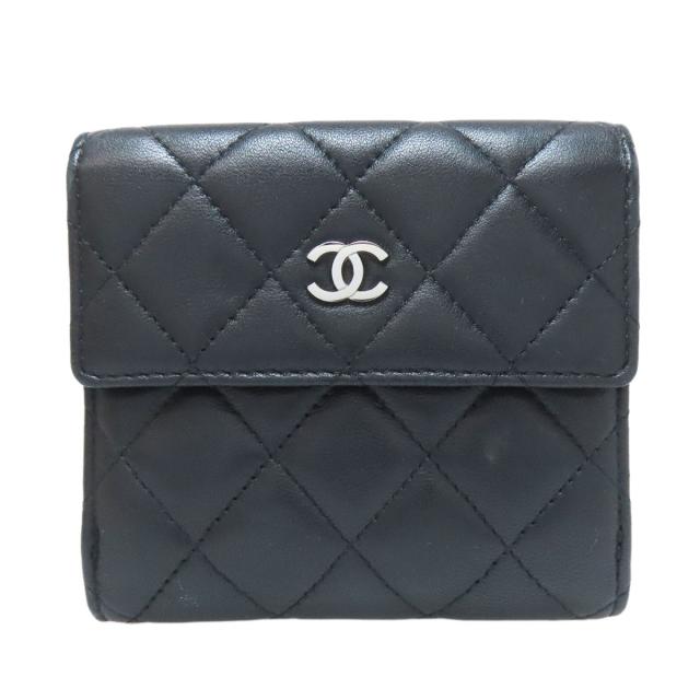 シャネル CHANEL ココマーク マトラッセ シルバー金具 二つ折り財布