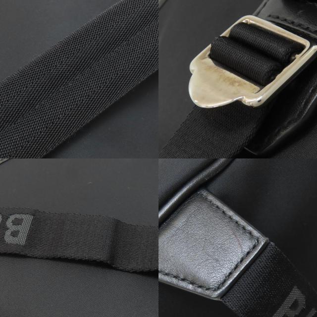 バーバリー BURBERRY ロゴ ボディバッグ ナイロン素材 レディース 中古