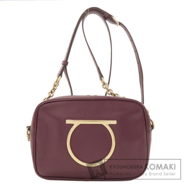サルヴァトーレフェラガモ Salvatore Ferragamo  ガンチーニ金具  ショルダーバッグ レザー 中古