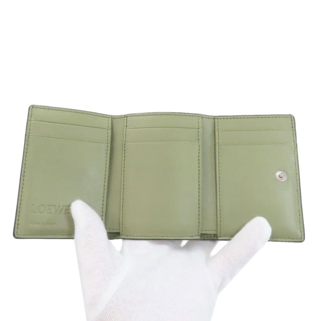 ロエベ LOEWE  アナグラム トライフォールド ウォレット  二つ折り財布（小銭入れあり） 中古_4