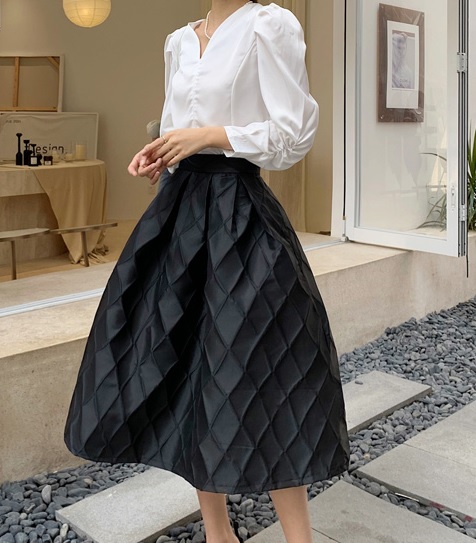 ハイウェストスカート フレア ミモレ丈 黒 Aライン 春秋 仕事 大きいサイズ 可愛い クール 人気 10代 20代 30代 お出かけ デート 上品 きれいめ 清楚 個性的 大人女子 OL オフィス トレンドの通販は