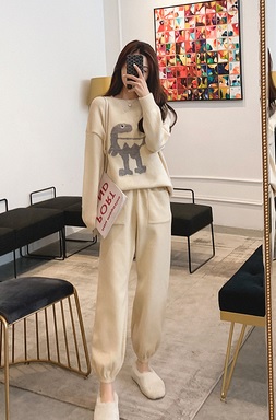 ワイドパンツ らくちん ロング丈 ゆったり 黒 ベージュ ピンク グリーン グレー かっこいい 秋冬 10代 代 30代 お出かけ デート 着まわの通販はau Wowma つらら商店