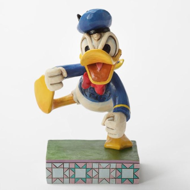 ジムショア ドナルドダック 怒りっぽい鳥 ミッキーの仲間たち ディズニー Fowl Temper Donald Duck Personality Pose Figurine Jの通販はau Pay マーケット Import Fan