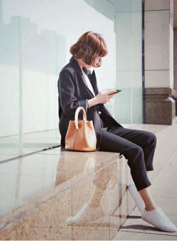 パンツスーツ レディース フォーマル パーティードレス パンツ 黒 代 30代 40代 50代 かっこいい シンプル 長袖 大きいサイズ Xl 結婚の通販はau Pay マーケット Marmelo Sunnyday