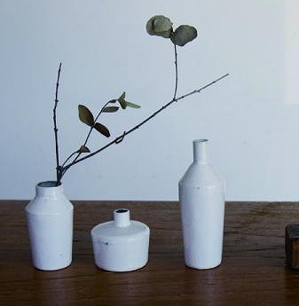 小さな一輪挿し ホーローｂ アクシス Homestead ホームステッド 琺瑯 ほうろう ホウロウ 一輪挿し アンティーク風 花瓶 フラワーベーの通販はau Pay マーケット メルシープレゼント雑貨屋