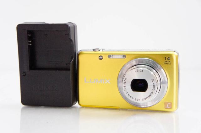中古】Panasonicパナソニック コンパクトデジタルカメラ LUMIX