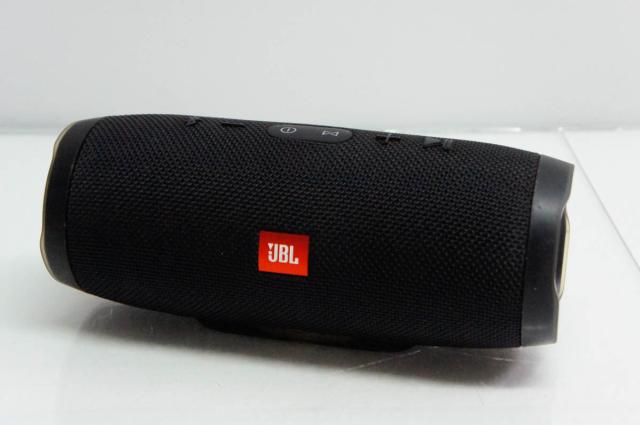 【中古】JBL スプラッシュプルーフ対応Bluetoothスピーカー CHARGE3