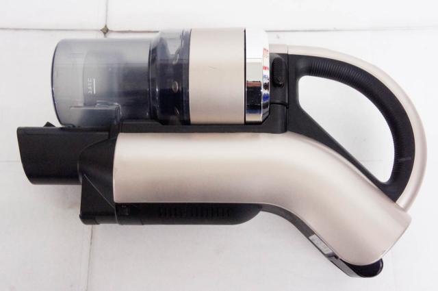 【中古】東芝TOSHIBA TORNEO VトルネオVコードレス コードレスクリーナー VC-JCL10000 サイクロン式 充電式掃除機 Yahoo!オークション -「トルネオv コードレス」の落札相場・落札価格