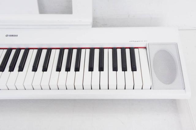 YAMAHA 61鍵 ホワイト電子ピアノ piaggero NP-12
