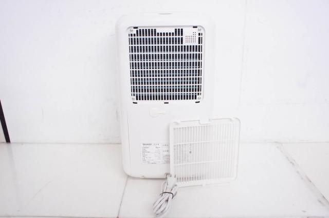 【中古】SHARPシャープ 衣類乾燥除湿機 コンビニクーラー 木造8畳～鉄筋16畳 CV-L71 プラズマクラスター 中古】SHARPシャープ 衣類乾燥除湿機 コンビニクーラー 木造8畳