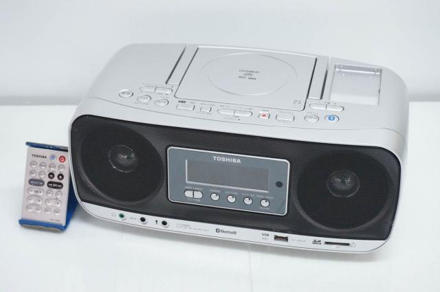 【中古】東芝TOSHIBA Bluetooth対応CD付ラジカセ TY-CWX81