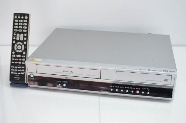 【中古】東芝TOSHIBA VTR一体型DVDビデオプレーヤー DVDプレーヤー一体型VHSビデオデッキ D-VR5
