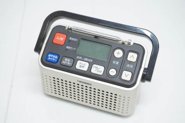 【中古】TWINBIRDツインバード 3バンドラジオ付 ワイヤレス手元スピーカー AV-J135