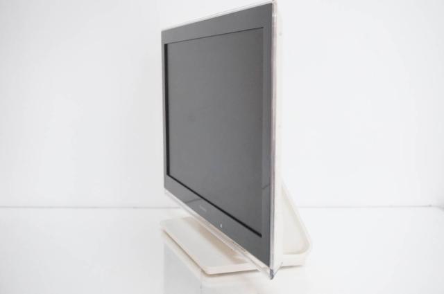 【中古】Panasonicパナソニック 19V型デジタル ポータブルテレビ プライベート・ビエラ VIERA SV-PT19S1_2