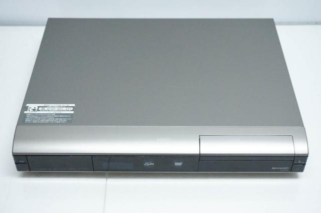 【中古】SHARPシャープ AQUOS 地上・BS・110度CSデジタルチューナー内蔵 ハイビジョンレコーダー DV-AC82 HDD250GB DVDレコーダー