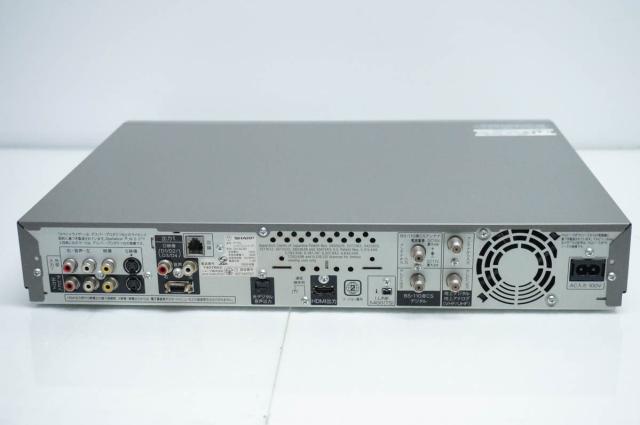 【中古】SHARPシャープ AQUOS 地上・BS・110度CSデジタルチューナー内蔵 ハイビジョンレコーダー DV-AC82 HDD250GB DVDレコーダー