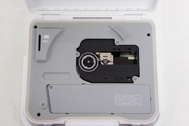 中古】TWINBIRDツインバード ポータブル防水DVDプレーヤー DVD ZABADY