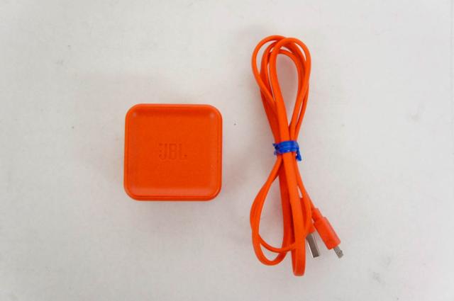 【中古】JBL ポータブルBluetoothスピーカー JBL PULSE2 ポータブルスピーカー