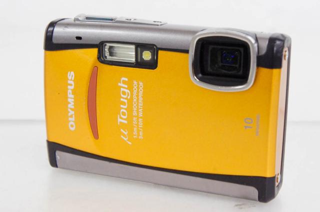【中古】C OLYMPUSオリンパス コンパクトデジタルカメラ 1000万画素 μ TOUGH-6000 μ(ミュー)