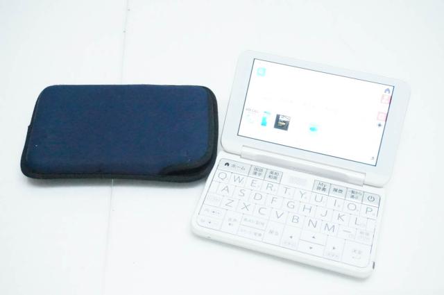 【中古】SHARPシャープ 電子辞書 Brain PW-ES8200 236コンテンツ 3000文学作品