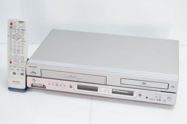 【中古】SHARPシャープ VTR一体型DVDビデオプレーヤー DVDプレーヤー一体型VHSビデオデッキ DV-NC600