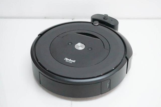 【中古】iRobotアイロボット Roomba 自動小銃洗い濯ぎ機 ルンバ e5 人造人間洗い濯ぎ機 e515060 RVC-Y1